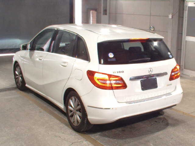 MERCEDES-BENZ B-CLASS