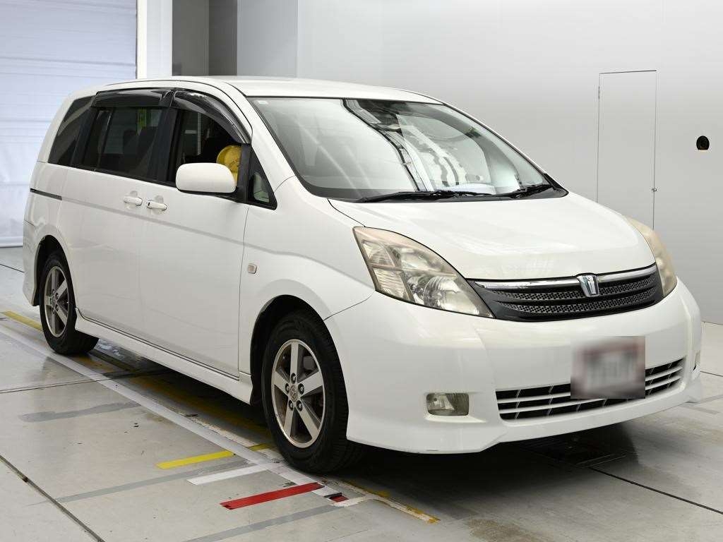 TOYOTA ISIS