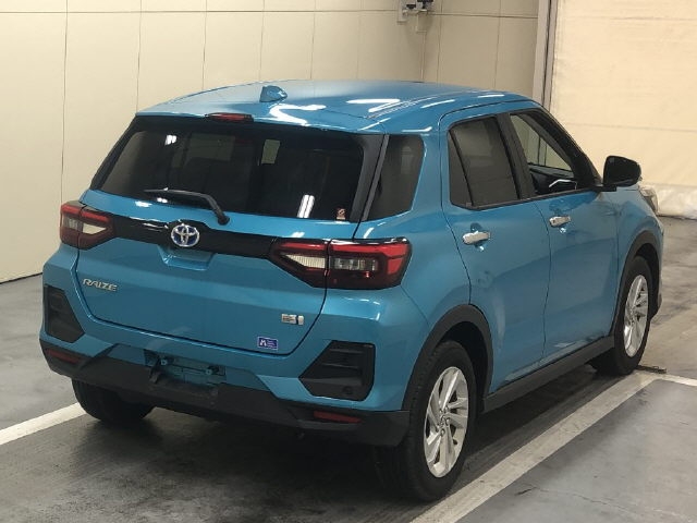 TOYOTA RAIZE