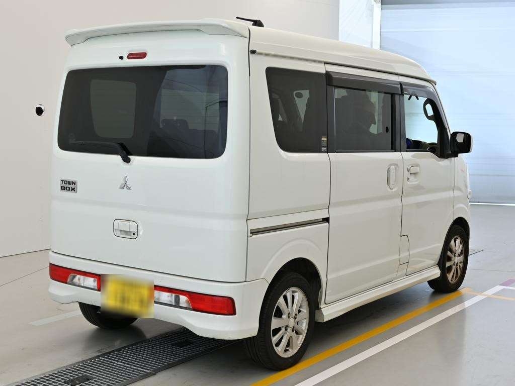 MITSUBISHI TOWN BOX