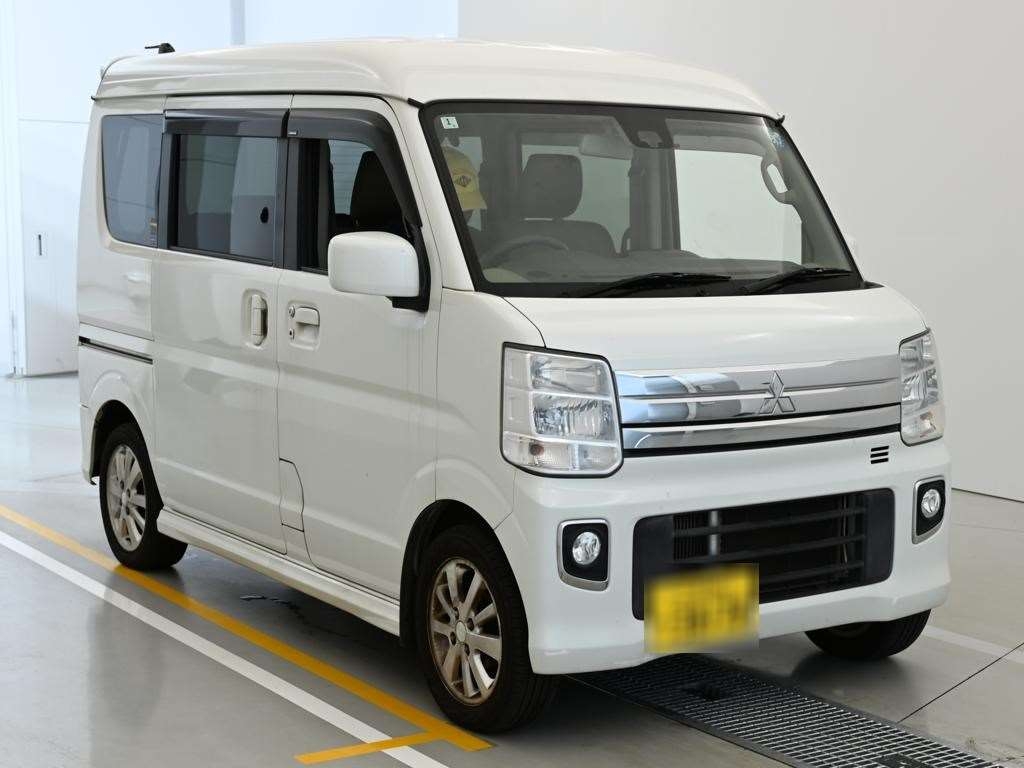 MITSUBISHI TOWN BOX