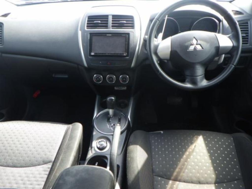 MITSUBISHI RVR