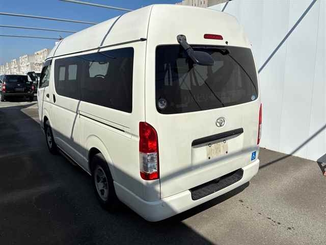 TOYOTA REGIUS ACE