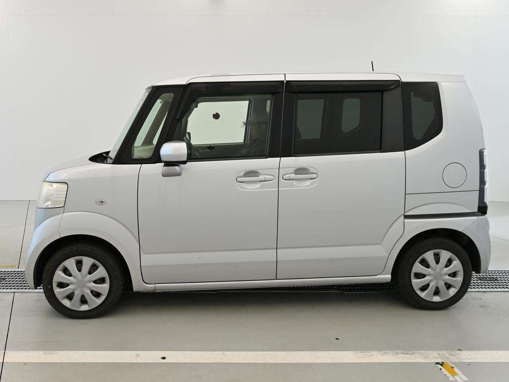HONDA N-BOX+