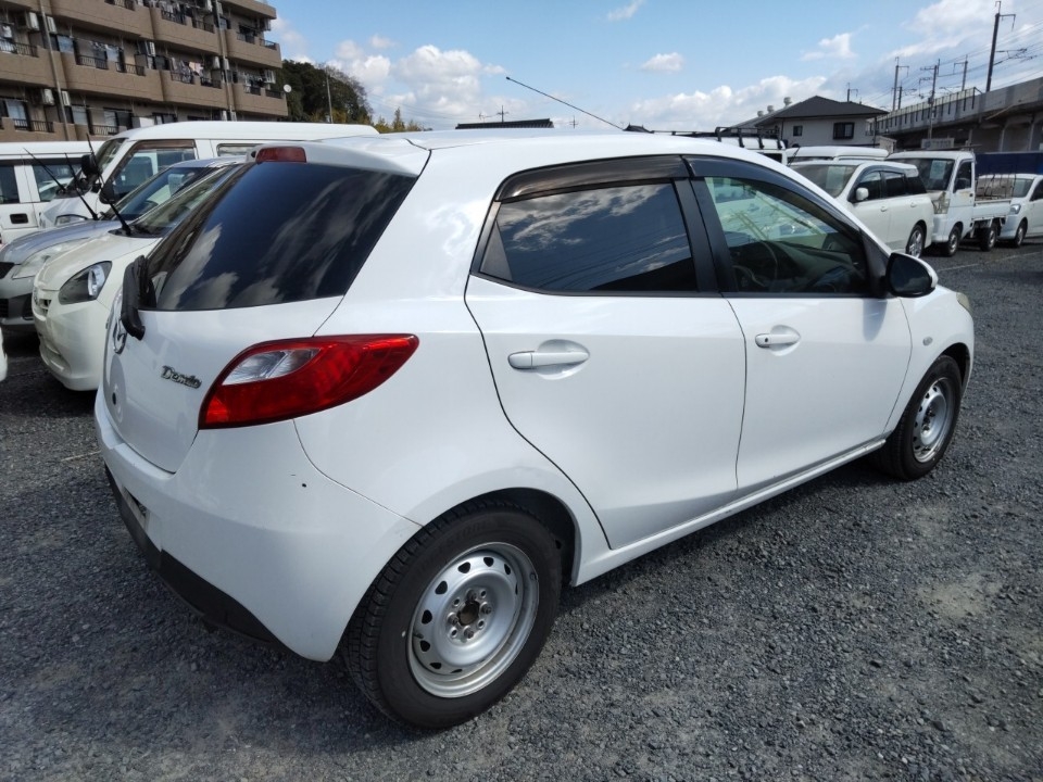 MAZDA DEMIO
