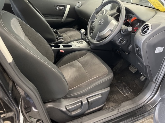 NISSAN DUALIS