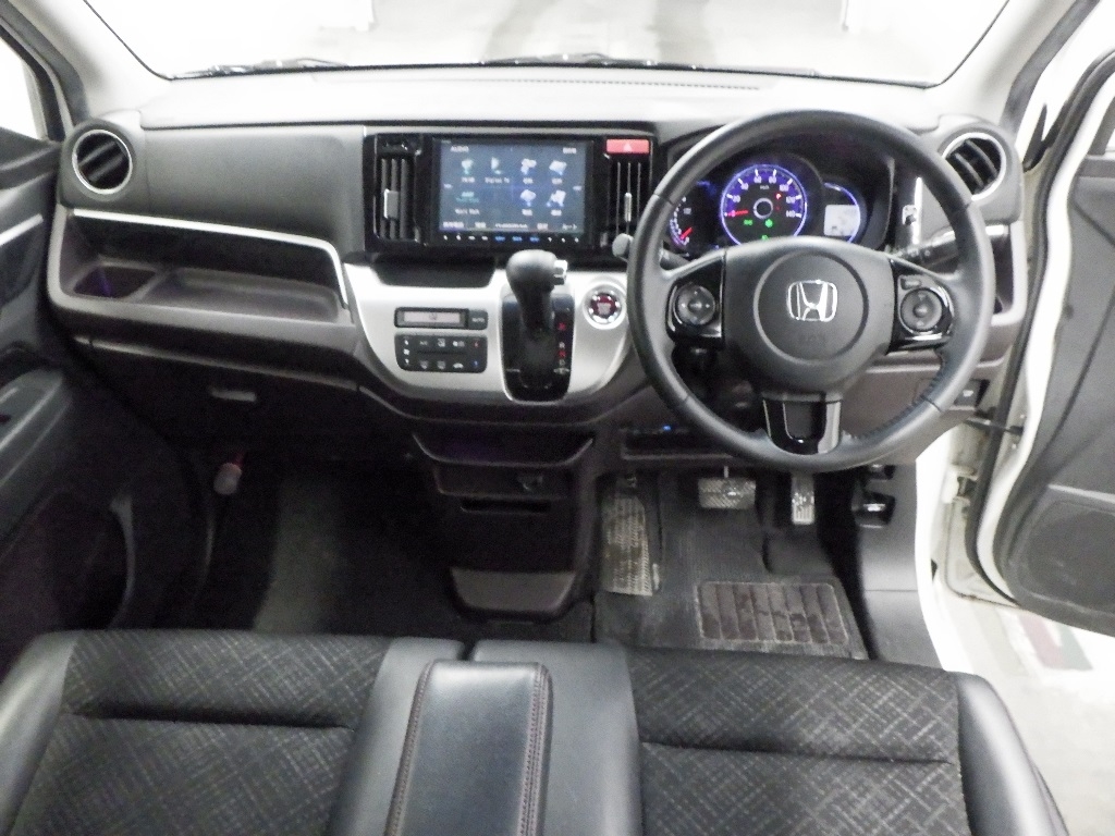HONDA N-WGN