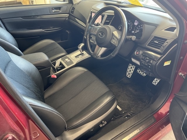 SUBARU LEGACY B4
