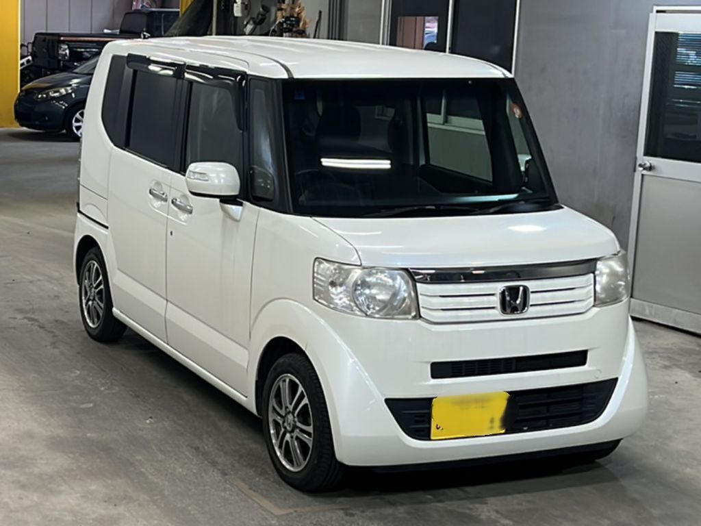 HONDA N-BOX