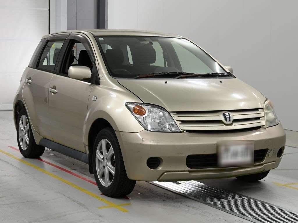 TOYOTA IST
