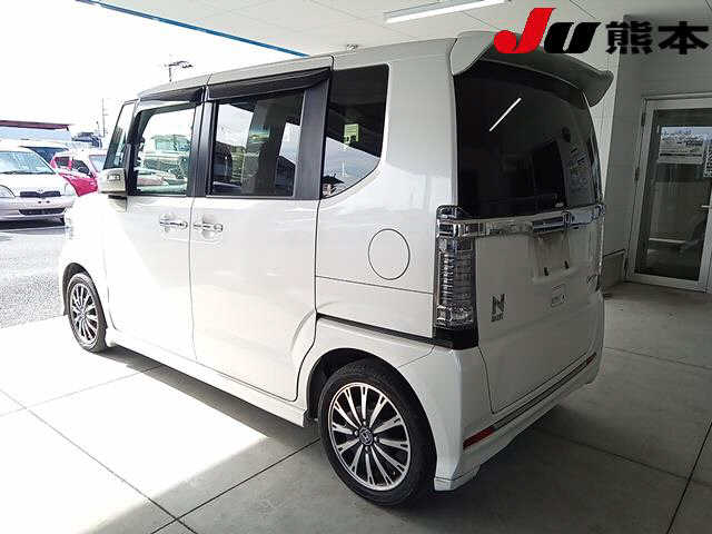 HONDA N-BOX+