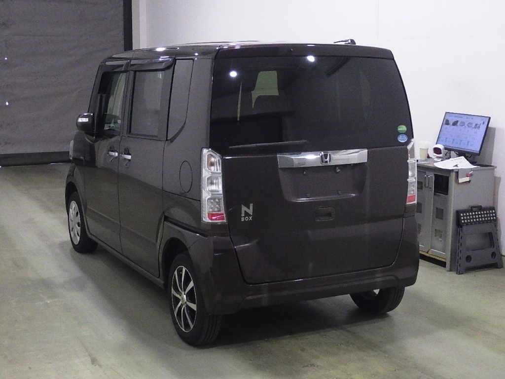 HONDA N-BOX