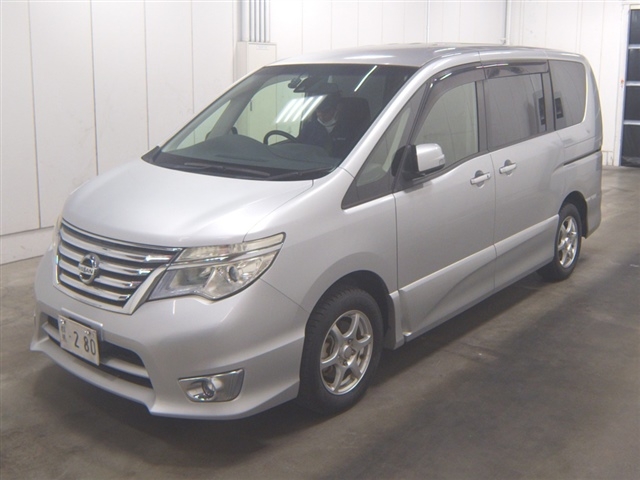 NISSAN SERENA