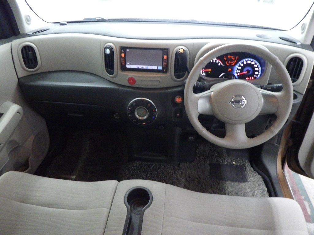 NISSAN CUBE