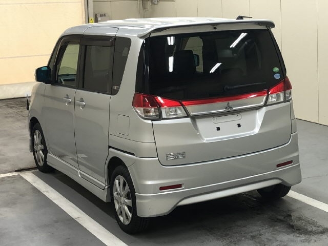 MITSUBISHI DELICA D:2