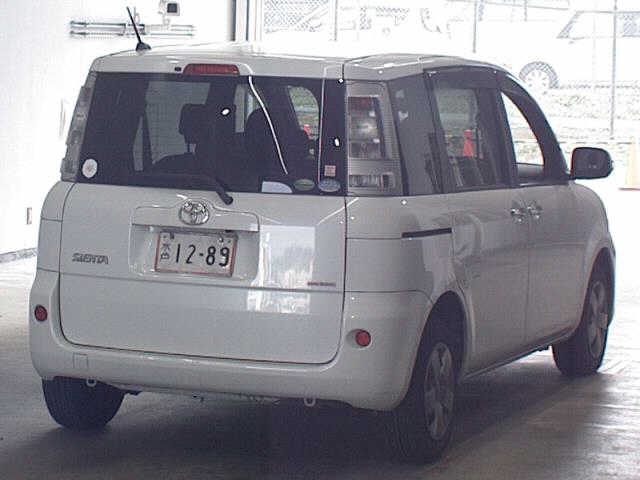 TOYOTA SIENTA