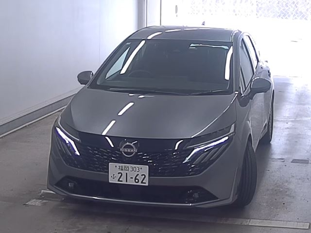 NISSAN AURA