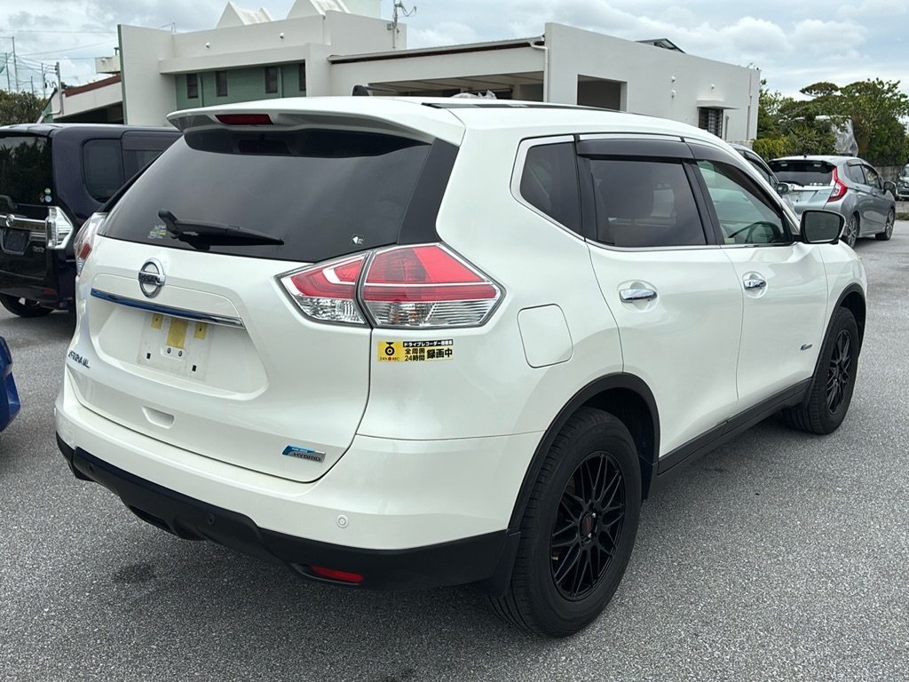 NISSAN X-TRAIL