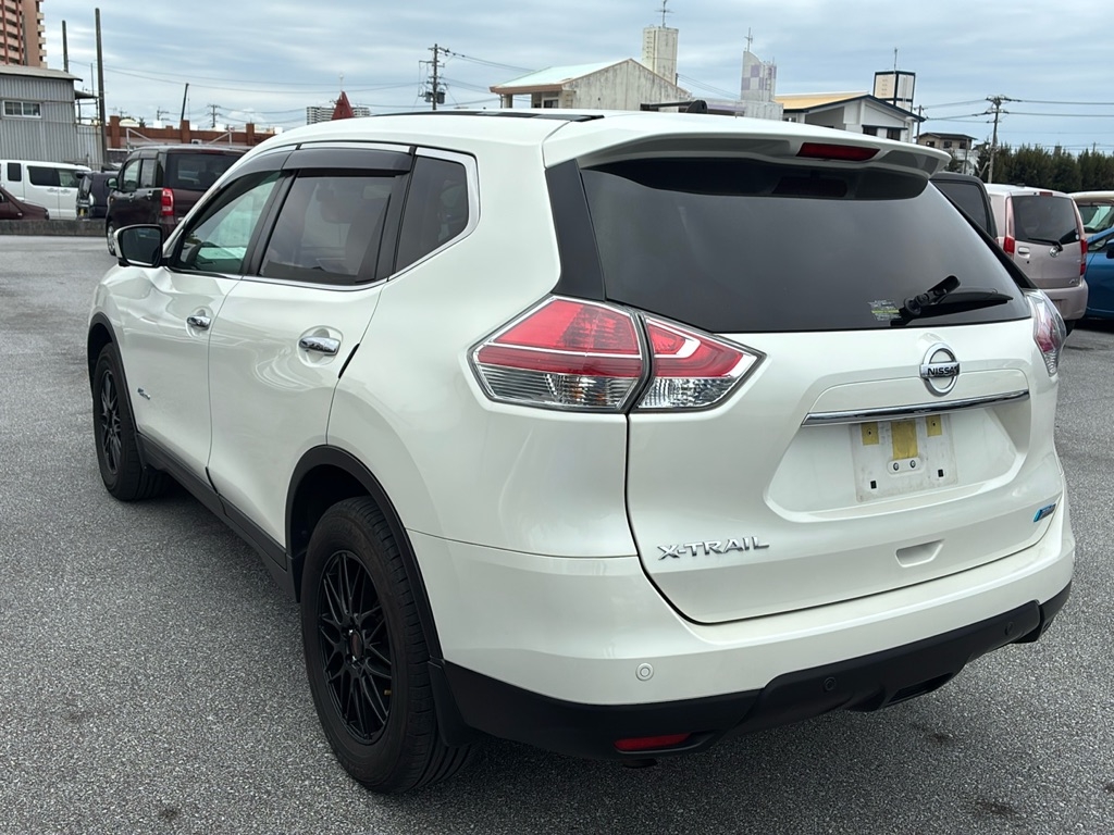 NISSAN X-TRAIL