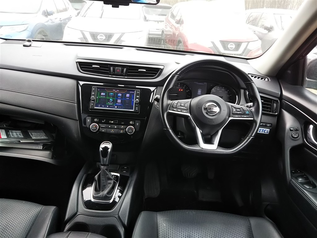 NISSAN X-TRAIL
