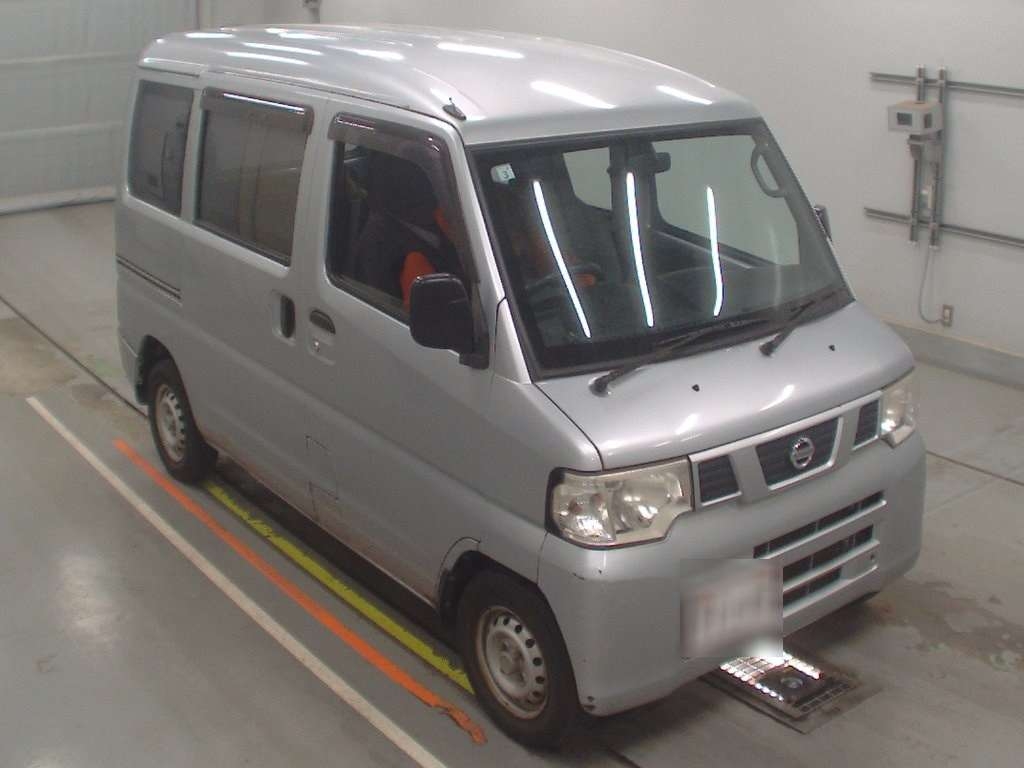 NISSAN NV100 CLIPPER