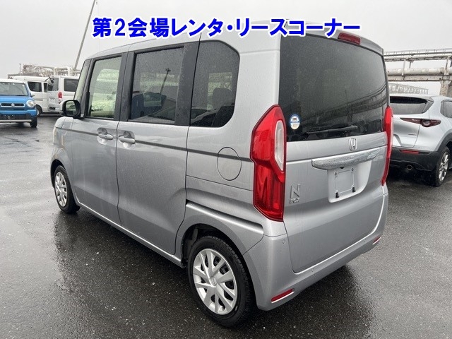 HONDA N-BOX