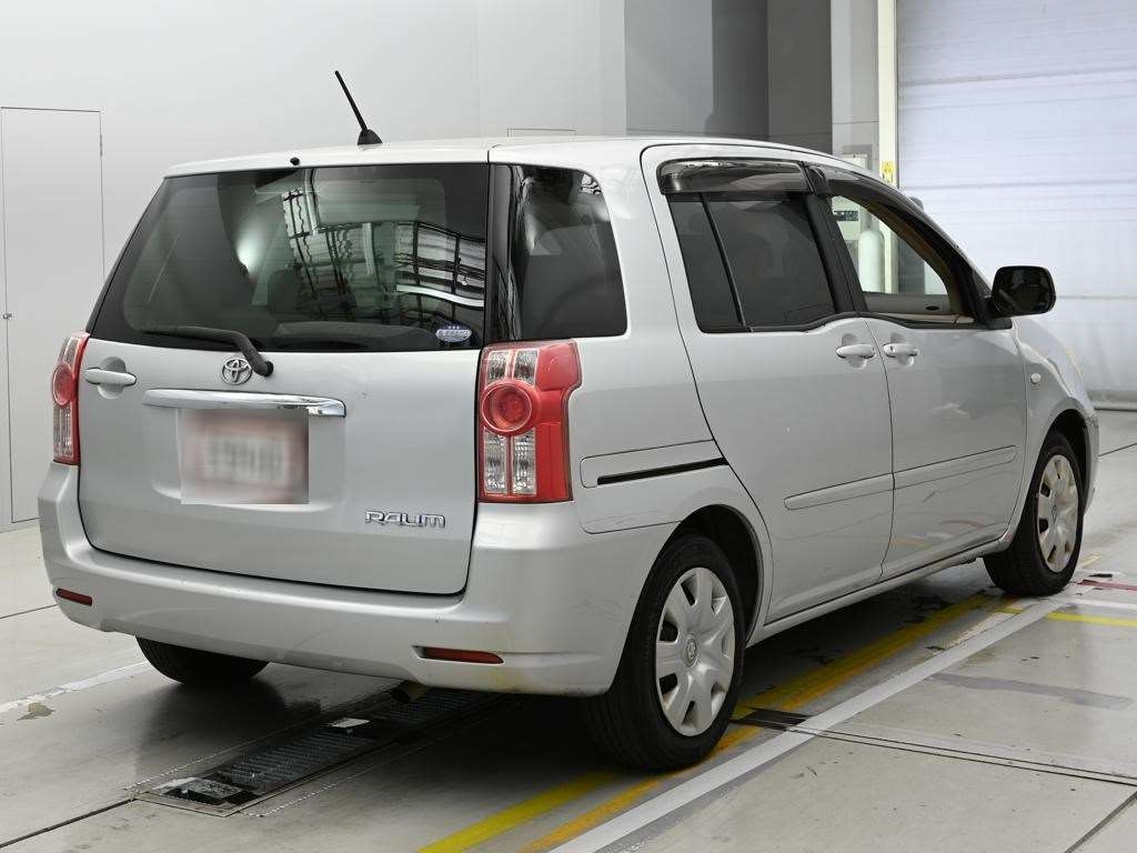 TOYOTA RAUM