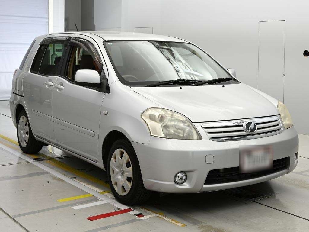 TOYOTA RAUM