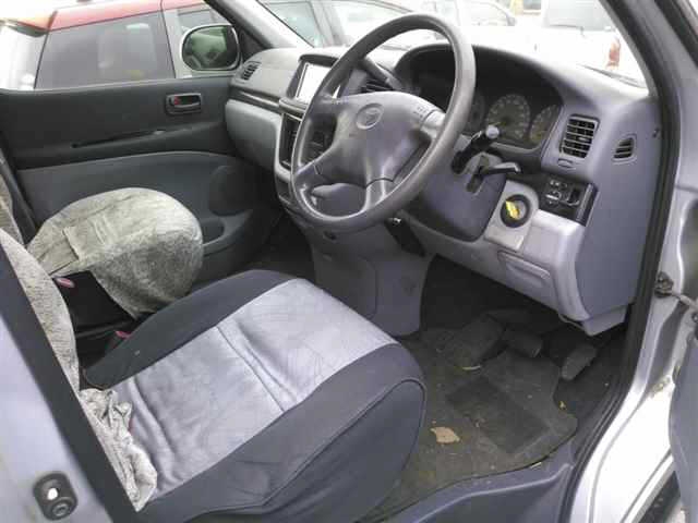 TOYOTA TOURING HIACE
