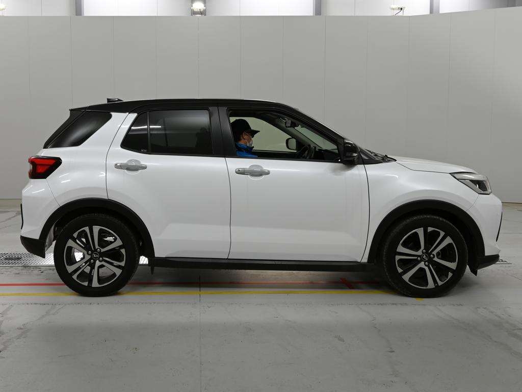 DAIHATSU ROCKY