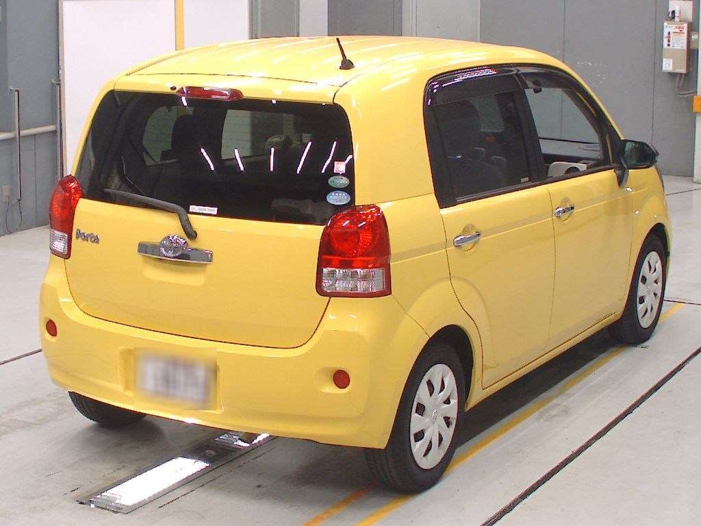 TOYOTA PORTE