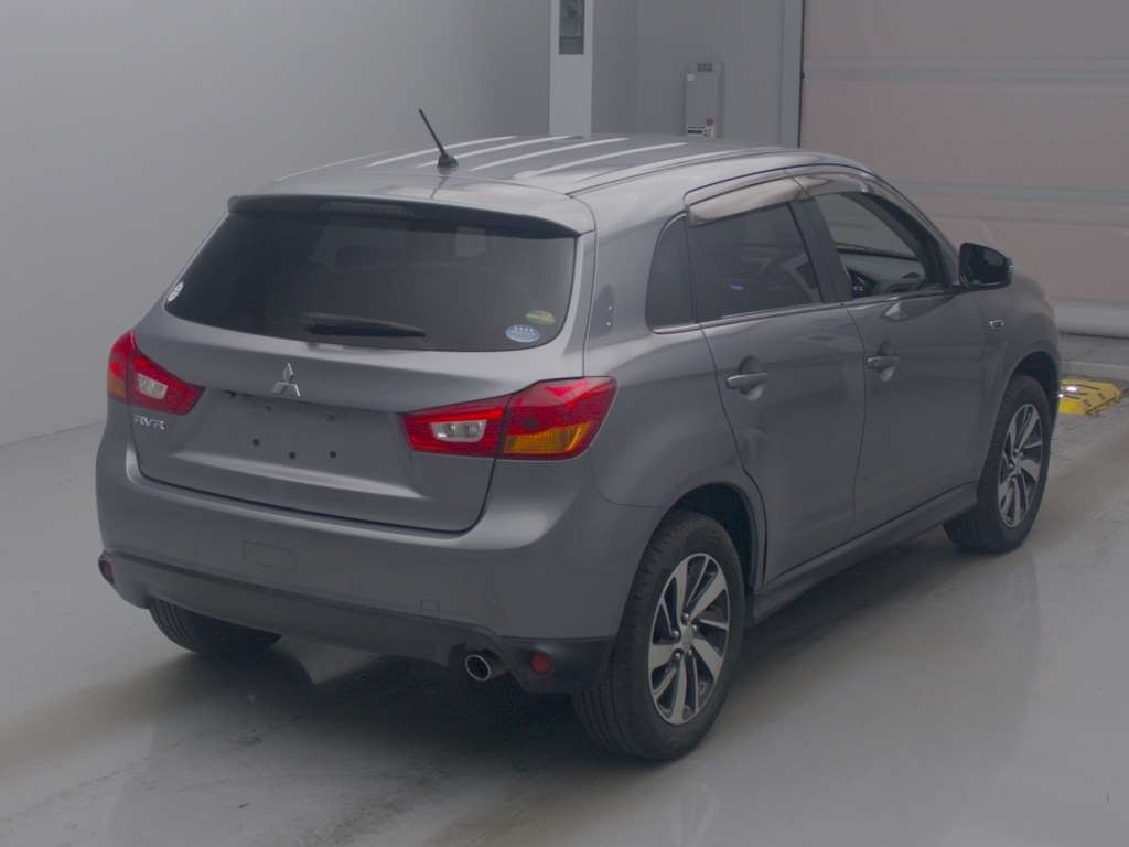 MITSUBISHI RVR