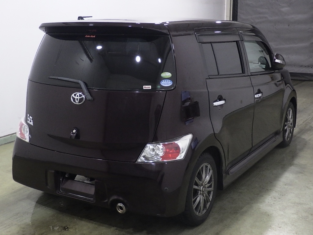 TOYOTA BB
