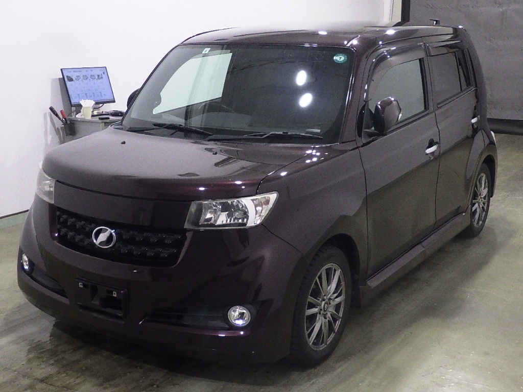 TOYOTA BB