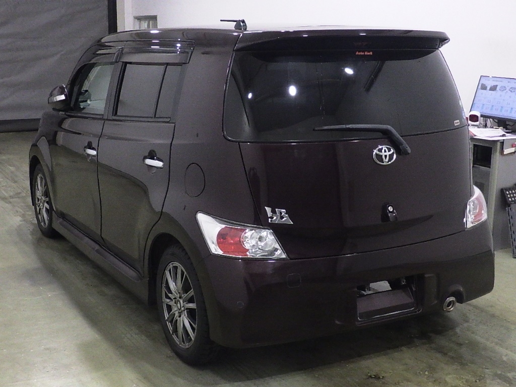 TOYOTA BB