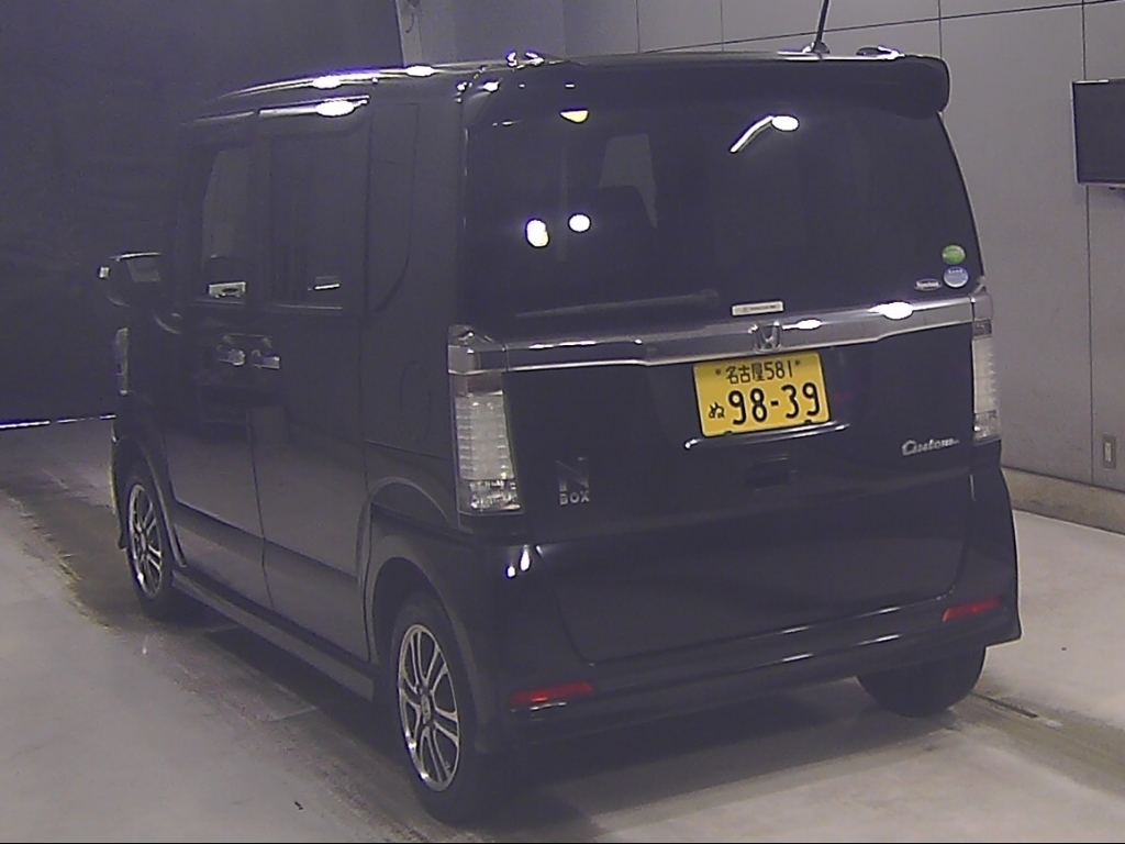 HONDA N-BOX