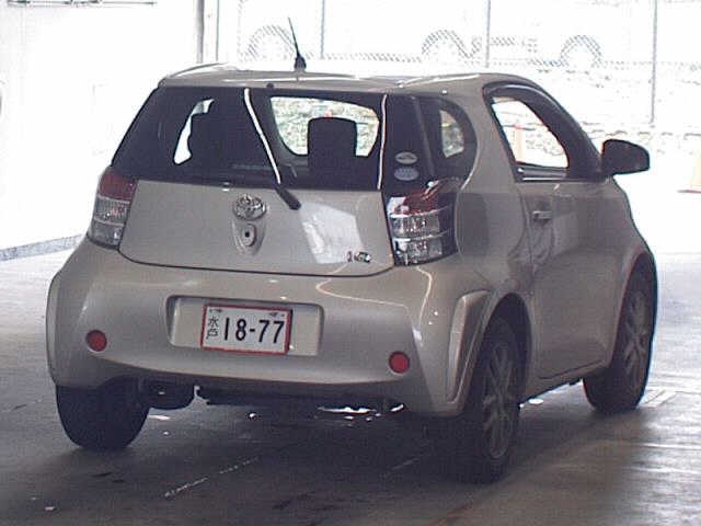 TOYOTA IQ