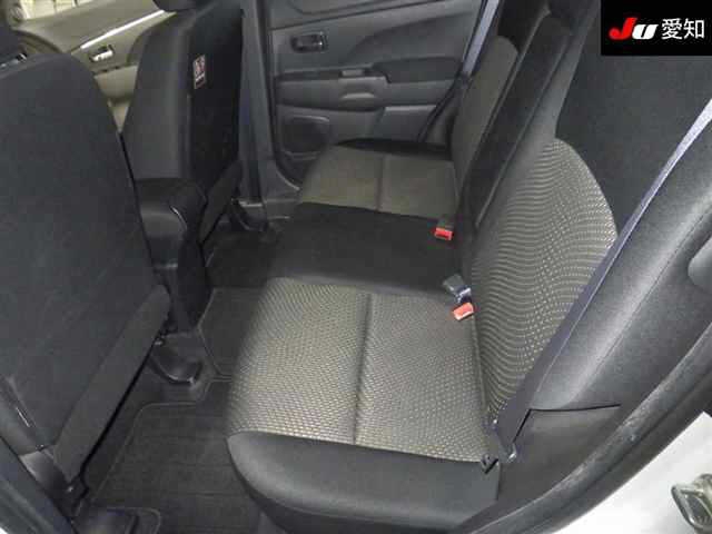 MITSUBISHI RVR