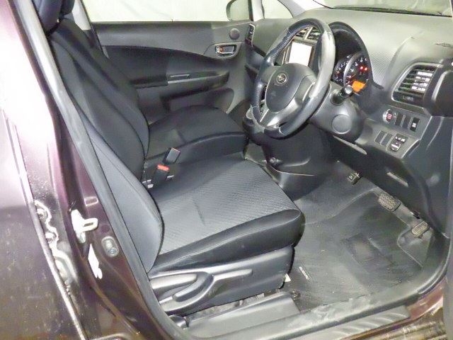 SUBARU TREZIA