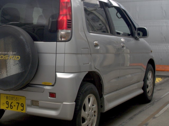 DAIHATSU TERIOS KID