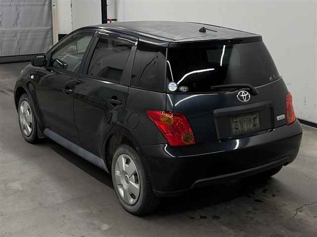TOYOTA IST