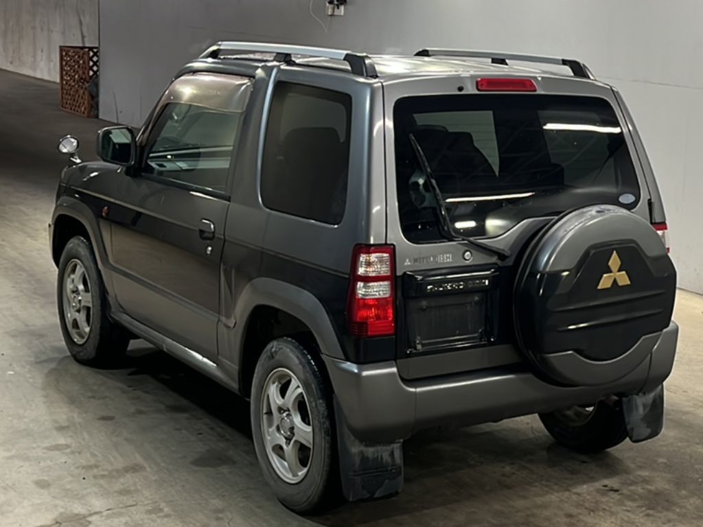 MITSUBISHI PAJERO MINI