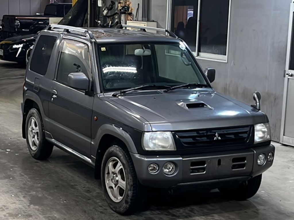MITSUBISHI PAJERO MINI