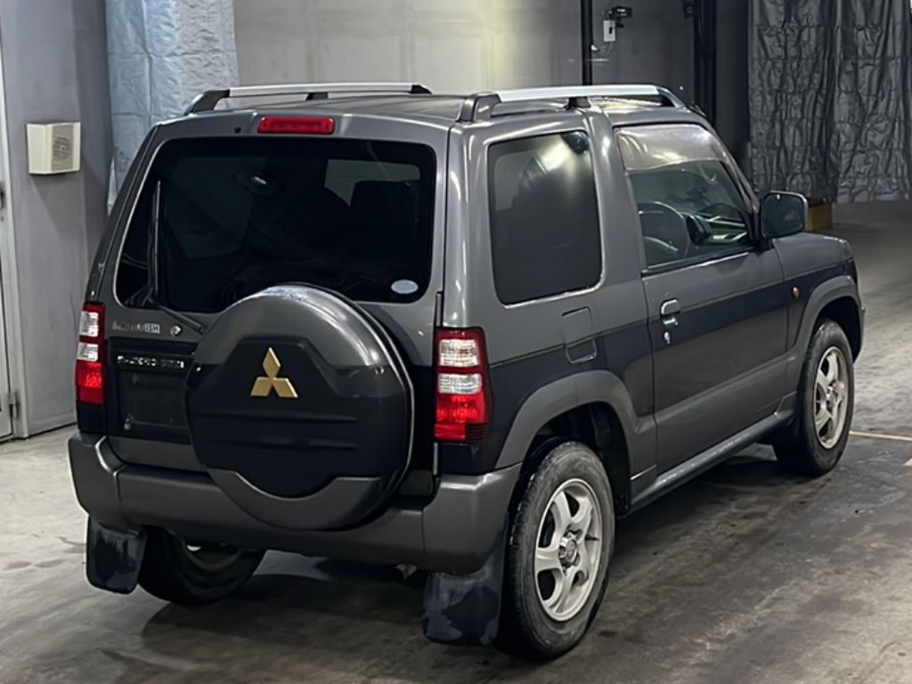 MITSUBISHI PAJERO MINI