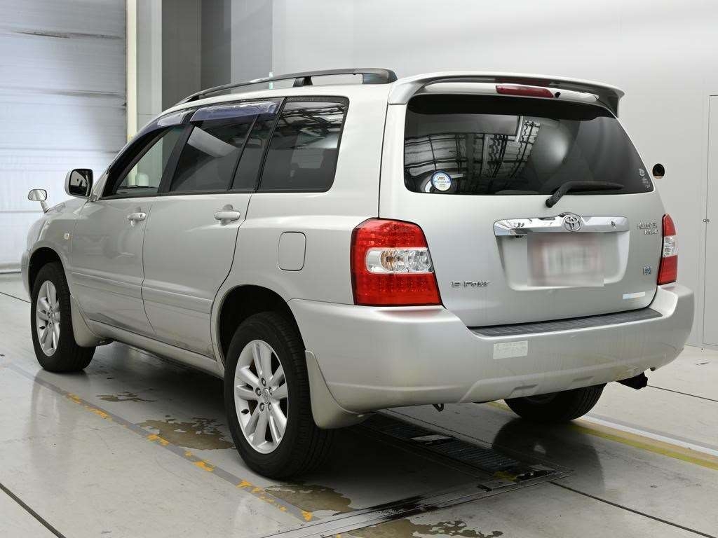 TOYOTA KLUGER V