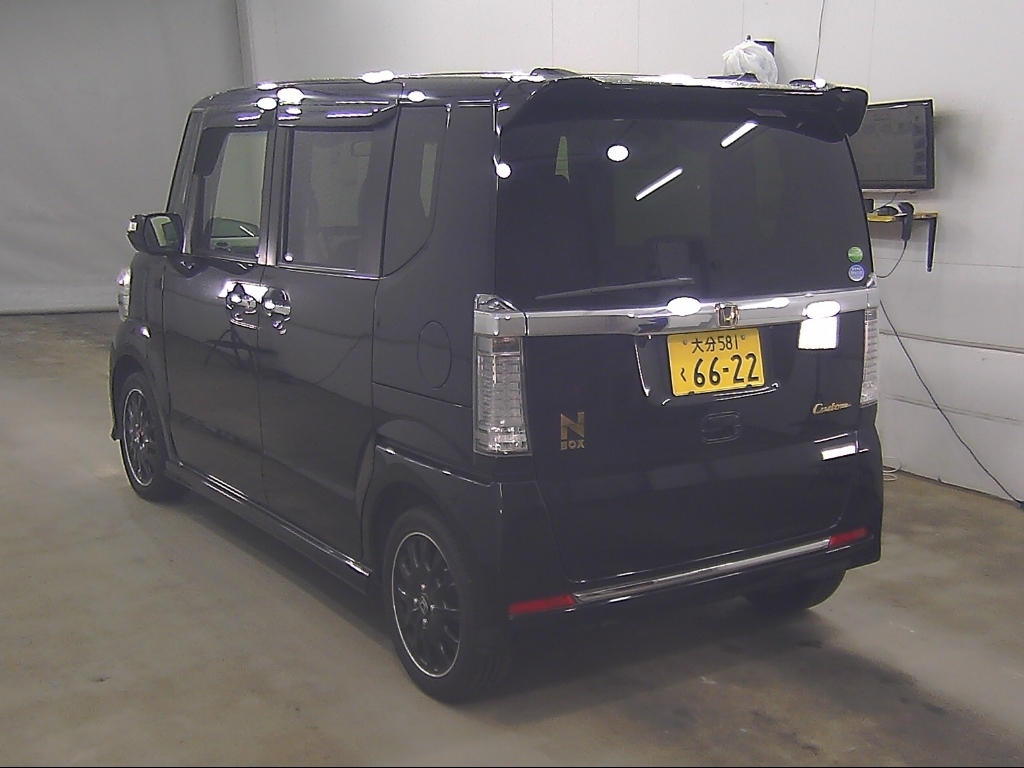 HONDA N-BOX