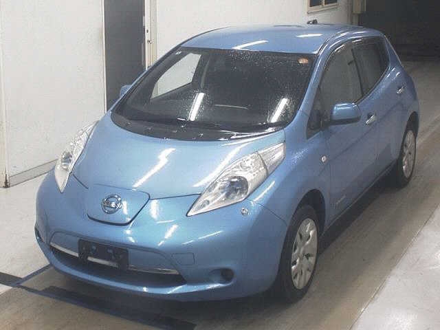 NISSAN LEAF