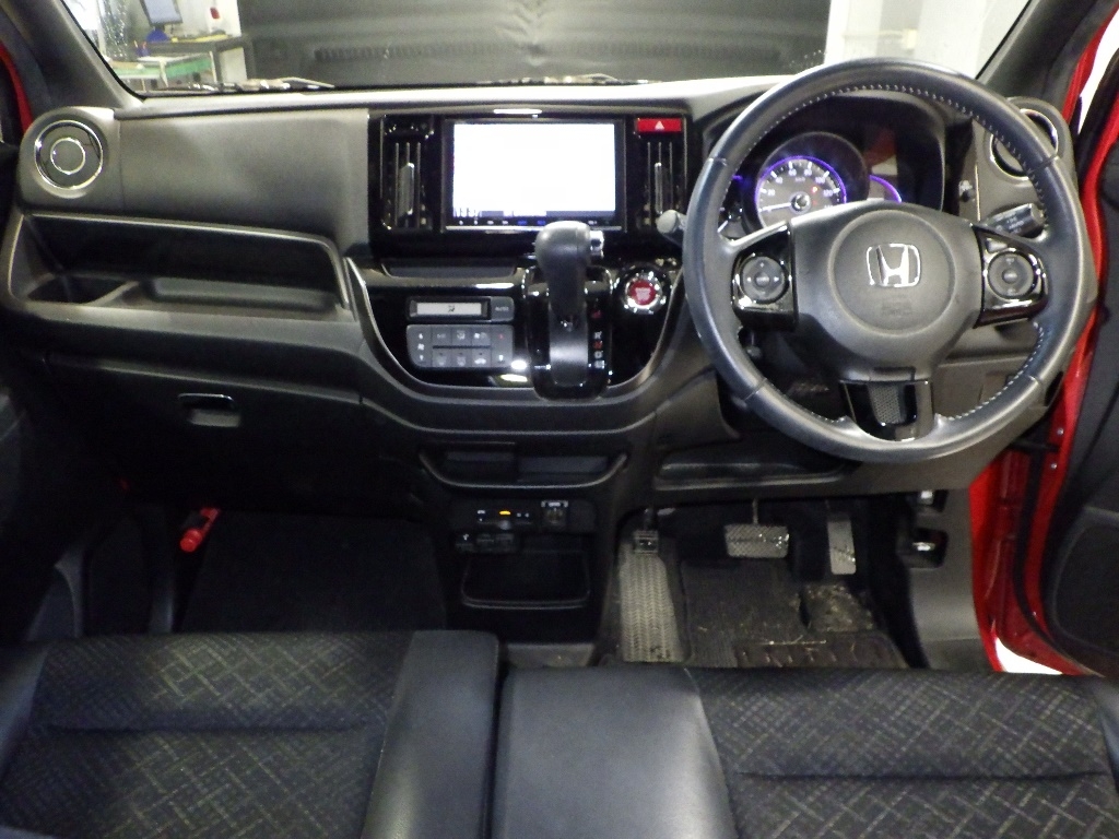 HONDA N-WGN