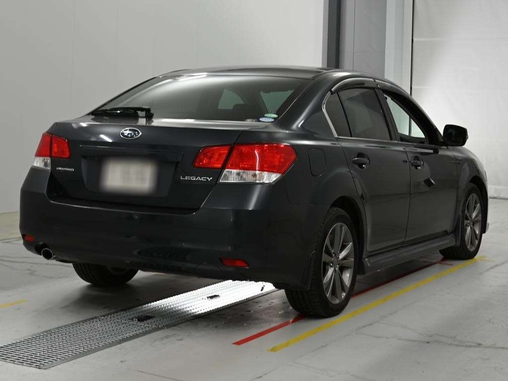 SUBARU LEGACY B4