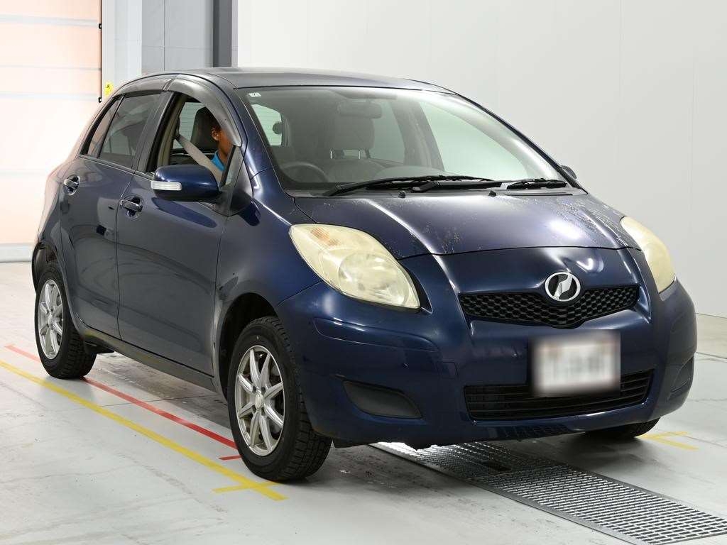 TOYOTA VITZ